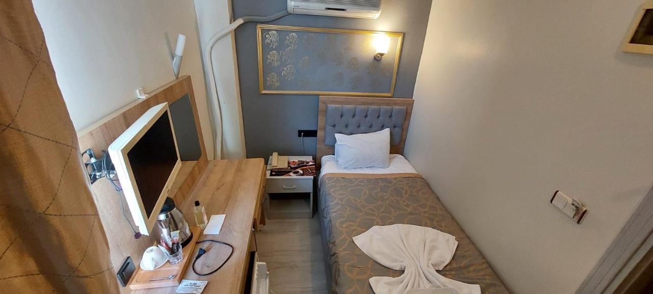 Paris Hotel Cafe Restaurant 이스탄불 외부 사진