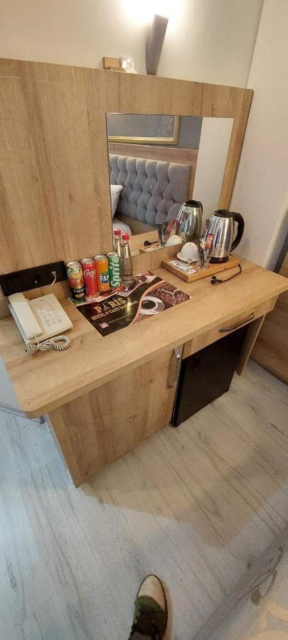 Paris Hotel Cafe Restaurant 이스탄불 외부 사진